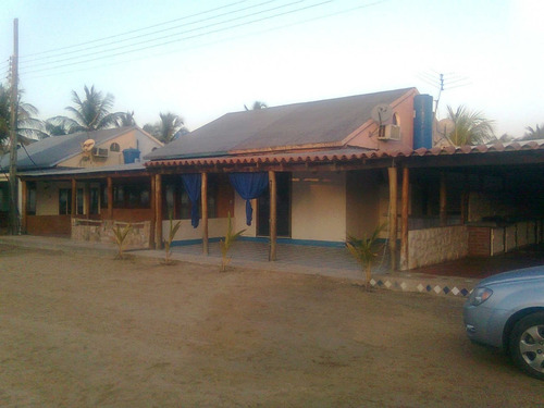 Imagen 4 de 15 de Casa De Playa En Venta . Istmo Caribe. Conjunto Privado