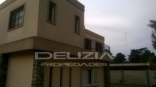 Imagen 10 de 14 de Venta De Casa En Parque Leloir