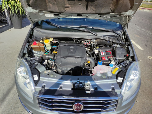 Fiat Linea 1.8 ESSENCE 16V FLEX 4P AUTOMATIZADO