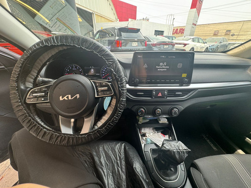 Kia Forte 2.0 Hb Ex Mt