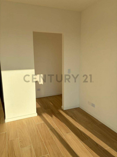 Departamento De 2 Amb Con Amenities Y Cochera Inc. Vista Al Agua