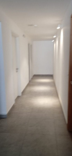 Local Comercial En Venta Ubicado En Ciudad Vieja