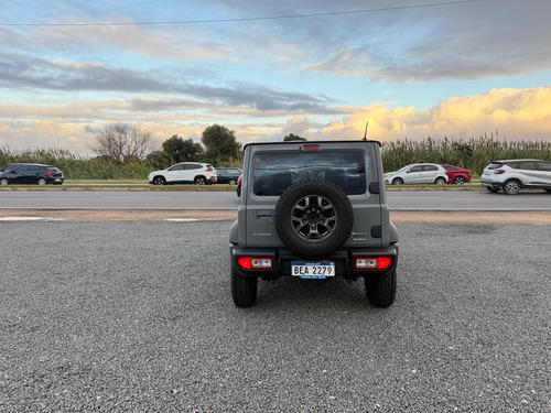 Suzuki Jimny 1.5 Glx At 3P