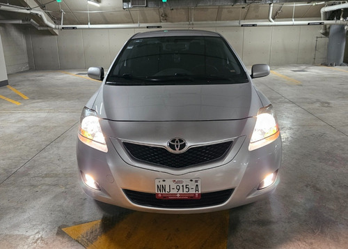 Toyota Yaris 1.5 Premium Sedan At