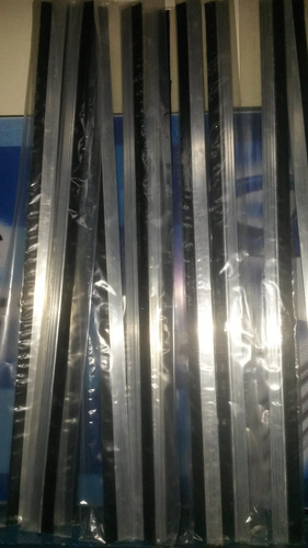 Zocalo O Parabichos Para Puerta De Goma Cauchoy Aluminio Fa