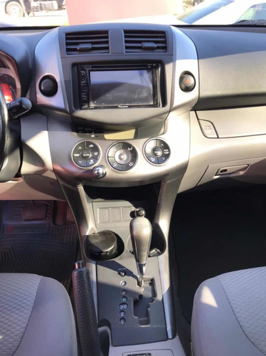 Toyota Rav4 2.4 4x2 At 2010