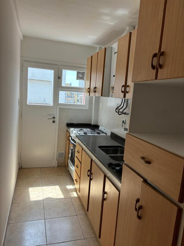 Venta Departamento 2 Ambientes En Zona Centro, Mar Del Plata.