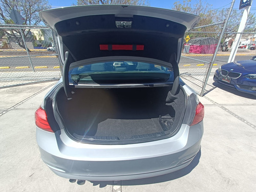 BMW Serie 3 2.0 320ia At
