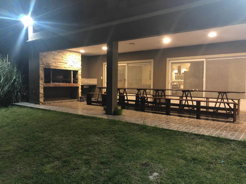 Imagen 5 de 14 de Casa Quinta Con Pileta 12 Personas