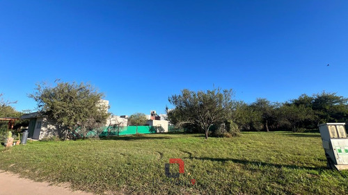 Lote En Villa Catalina (476mts)