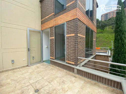 Casa En Venta En La Doctora. Cod V775715