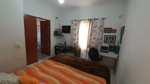 Bela Casa A Venda Em Jacareí, A Poucos Minutos Do Centro Da Cidade, Aceita Financiamento - Ca1314