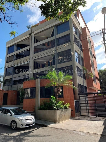 Bello Y Amplio Apartamento Dúplex En Venta Santa Eduvigis Caracas 23-17783