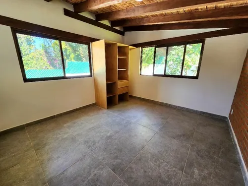 Casa En Renta En Colonia Avándaro, Valle De Bravo, Estado De México