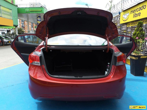 Imagen 11 de 25 de Hyundai Elantra I35