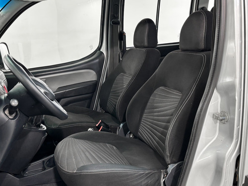 Fiat Doblo 1.8 MPI ESSENCE 7L 16V FLEX 4P MANUAL
