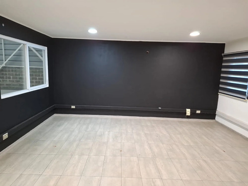 Bodega En Arriendo 364m2 / Las Esteras Norte Quilicura