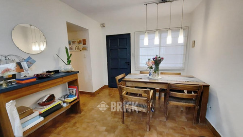 Ph En 2 Plantas C/entr Indep En Manuel Belgrano Al 1700 - 196 M2 Tot Impecable Garage Patio C/parr
