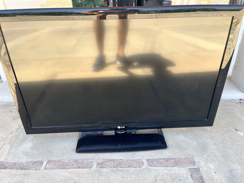 Tv Lcd Lg 42 No Enciende!!! Para Reparar!!!