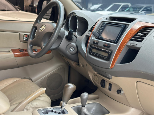 Toyota Fortuner 2011 Sr