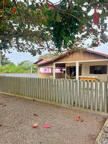 Alugo Casa Por Dia Em Itapoa Sc A Casa Acomoda 12 Pessoas