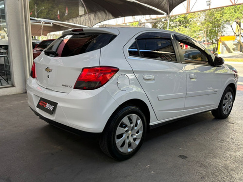 Chevrolet Onix HATCH LT 1.4 8V FlexPower 5p Mec.