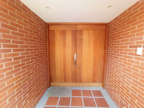 Imagen 11 de 26 de Casa En Venta En Caurimare Tepui De 420 Mts