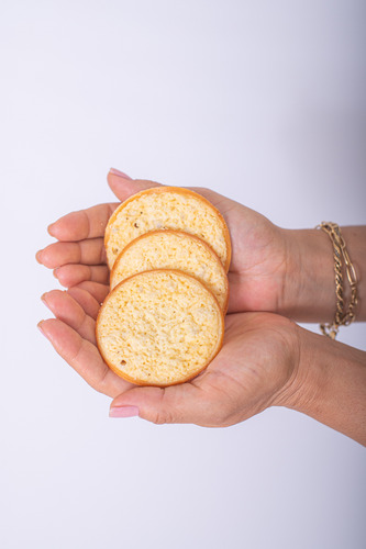 Queijo Provolone Desidratado Gouda Pacote 1kg (a Granel)