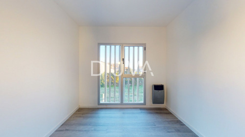 Dúplex Dos Dormitorios En Alquiler Calle 139 E/ 520 Y 521 - La Plata