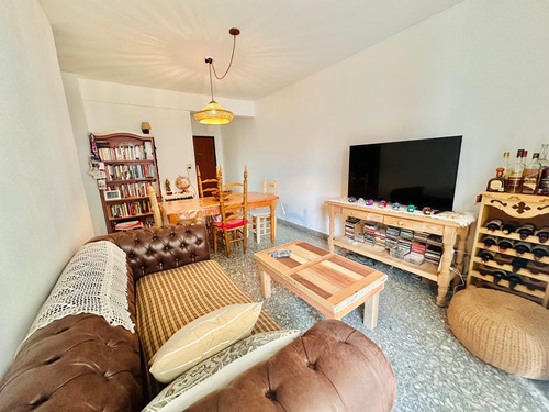 Departamento En Avenida Juan Bautista Alberdi 200