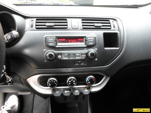 Imagen 13 de 15 de Kia Rio Automático 1.4