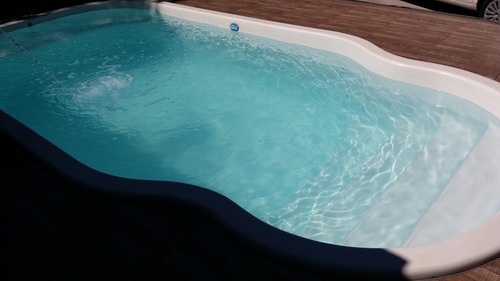 Chácara Salão Espaço Para Festas E Eventos Com Piscina