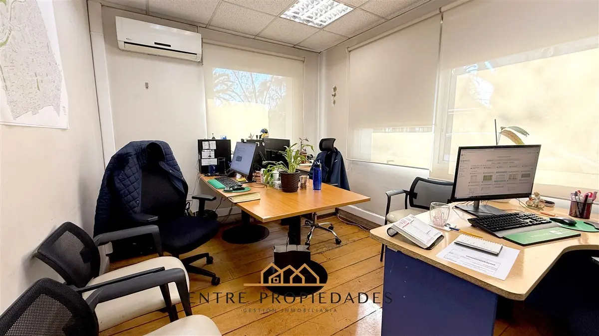 Imagen 5 de 25 de Casa Comercial En Arriendo De 9 Dorm. En Providencia