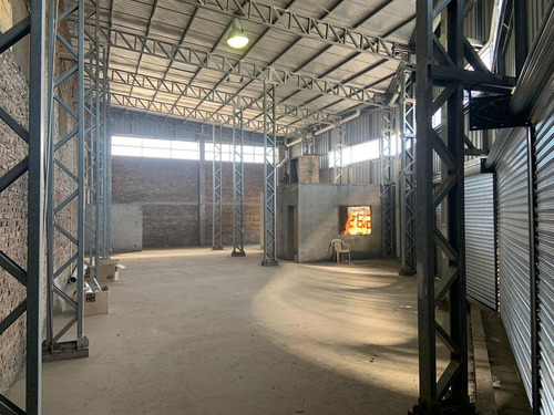 Imagen 3 de 10 de Local 300 M2 A La Venta Bv Segui 3700