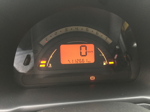 Imagem 5 de 7 de Citroen C3 1.4 Flex