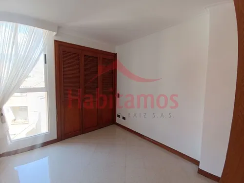 Apartamento En Arriendo En Medellín - Laureles Cod 68287