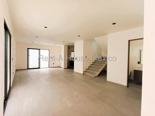 ¡tu Hogar Ideal Te Espera En Juriquilla! Esta Casa Nueva En Renta 3 Recamaras, 3 Cajones De Estacionamiento Qh253297