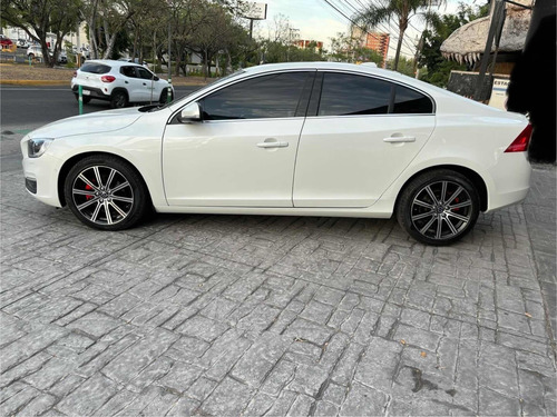 Volvo S60 2.0 T5 Momentum At