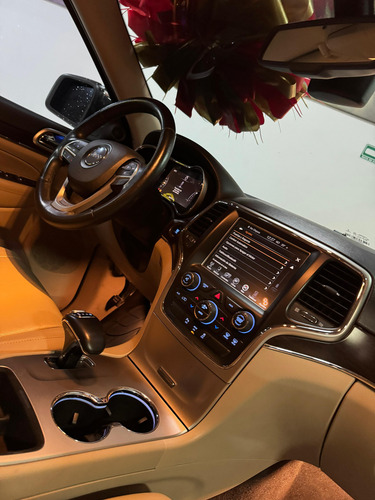 Jeep Grand Cherokee 3.6 Limited V6 4x2 At
