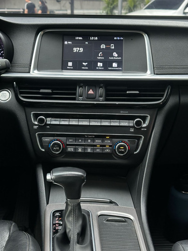 Kia Optima Zenith Hibrido 2020
