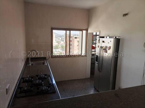 Imagen 3 de 30 de Apartamento En Venta Sector Centro De Barquisimeto Código 23- 18635 Keylen León Rah