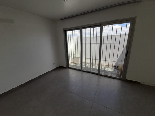 Imagen 5 de 11 de Departamento En Venta En Moron Sur