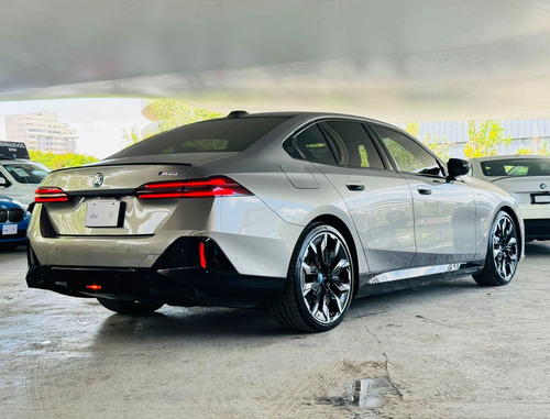 Bmw I5 4p M60 Ev 83.9 Kwh Aut 2024