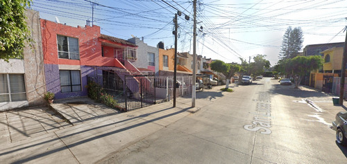 Bonita Casa Duplex En Remate Bancario En El Centro De Tlaquepaque Zona Metropolitana De Guadalajara Adquierela Con Un 65% De Descuento Sk15