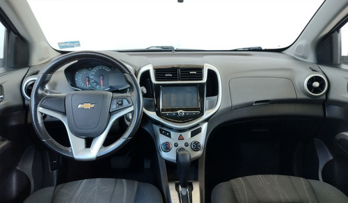 Imagen 9 de 13 de Chevrolet Sonic 2017 1.6 Premier At