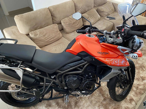 Triumph Tiger 800xca