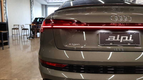 Imagem 14 de 15 de Audi E-tron Sportback 2022