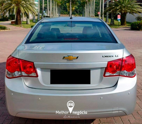 Imagem 8 de 20 de Chevrolet Cruze Sedan Lt 1.8 16v Flex Aut. 2016 Prata