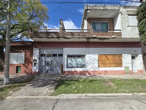 Venta Casa Multifamiliar Con Galpon Haedo Norte