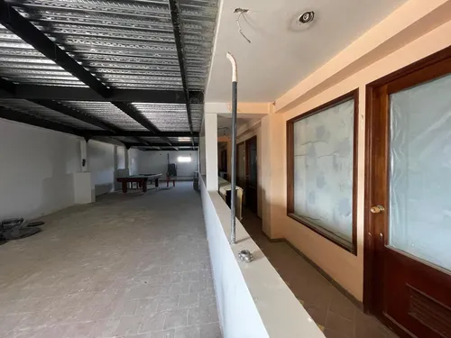 Edificio Comercial Maneiro
